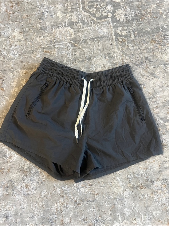 Vuori Pants - Vuori women’s shorts